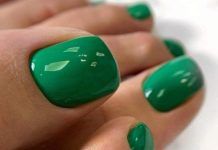 Pedicura en un solo tono